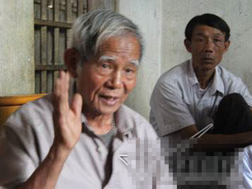 Bộ Công an: Khi ông Lê Đình Kình tử vong, trên tay cầm giữ quả lựu đạn-2