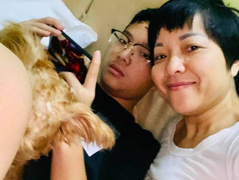 MC Thảo Vân: Tôi bị ném một nửa viên gạch đúng đỉnh đầu, máu chảy đầy mặt-6