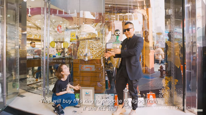 Vũ Khắc Tiệp hào hứng: Tôi sẽ mua chiếc nhẫn vàng 5,17 kg để cầu hôn Ngọc Trinh-2