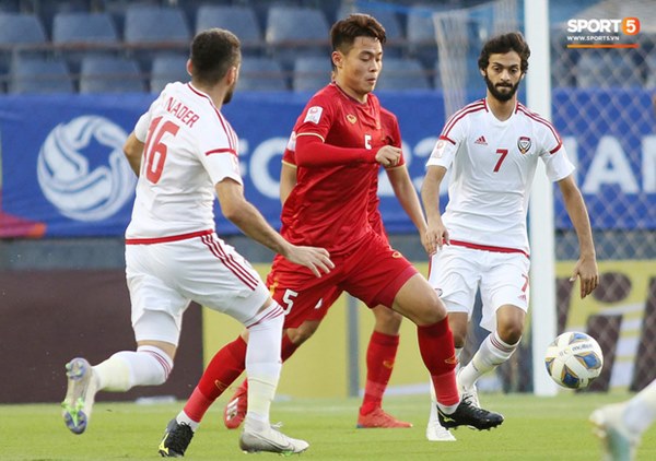 Tuyển thủ U23 Việt Nam hành động thiếu kiềm chế với trọng tài chính ở VCK U23 châu Á 2020-4