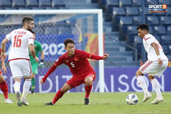 Tuyển thủ U23 Việt Nam hành động thiếu kiềm chế với trọng tài chính ở VCK U23 châu Á 2020-5