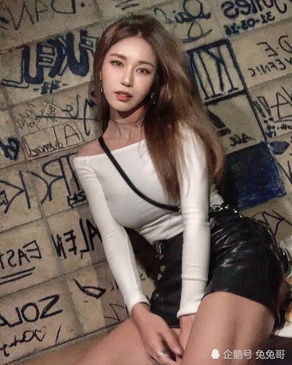 Lộ danh tính mỹ nhân bị tài tử Hoàng Hậu Ki - Jang Dong Gun bình phẩm trong tin nhắn nhạy cảm, cô gái có phản ứng như thế nào?-5