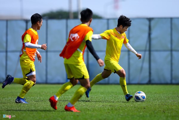 Trợ lý HLV Park nổi cáu vì Bảo Toàn không biết phòng ngự-2