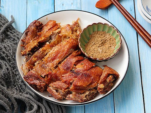 Món ngon cuối tuần: Vịt chiên giòn thơm ngon tuyệt đối