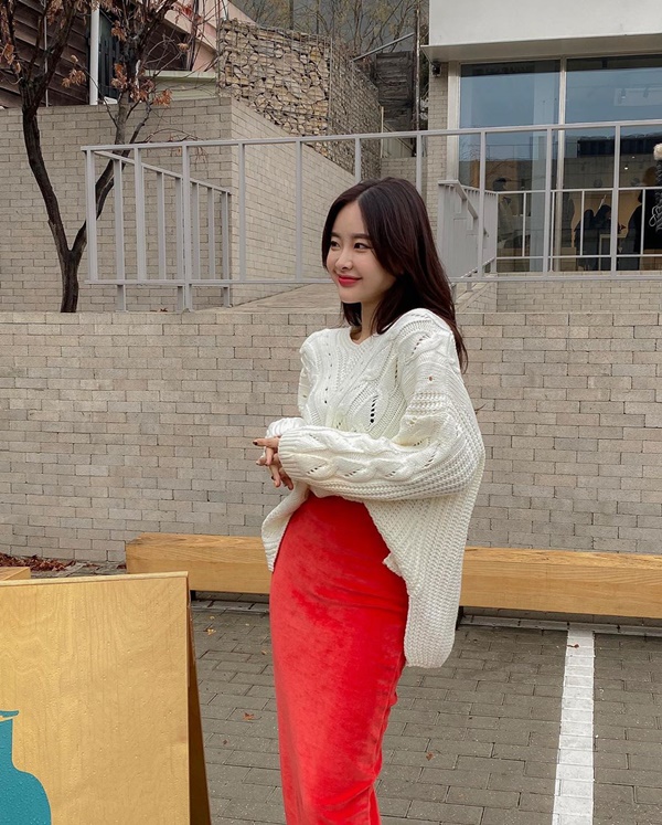 Xuân sang dừ đi 1 tuổi nhưng áp dụng 4 tips diện đồ sau đảm bảo chị em vẫn được khen trẻ hẳn ra-4