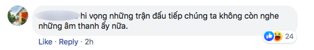 Fan Việt bức xúc với câu hát Bay lên trời là em bay ra ngoài: Phản cảm, nhức đầu, đối thủ chẳng hiểu gì mà lại khiến đội nhà mất tập trung-10