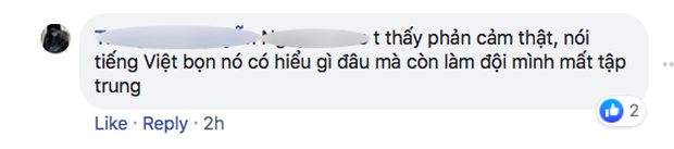 Fan Việt bức xúc với câu hát Bay lên trời là em bay ra ngoài: Phản cảm, nhức đầu, đối thủ chẳng hiểu gì mà lại khiến đội nhà mất tập trung-4