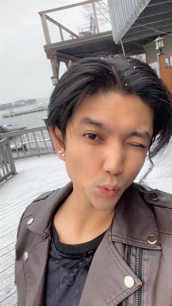 Tim tiếp tục gây sốc với chiếc cằm ngày càng nhọn hoắt, gương mặt khác lạ khó nhận ra hậu giảm gần 20kg-1