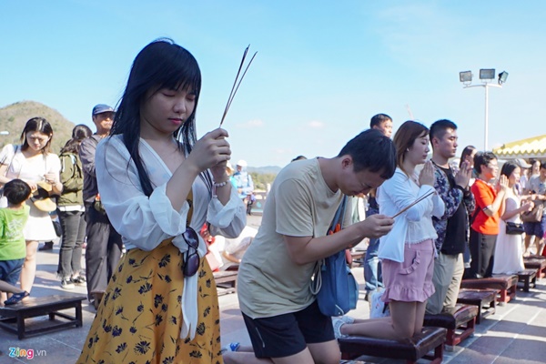 Đến Hải Nam chiêm ngưỡng tượng Quan Âm 3 mặt cao nhất thế giới-5