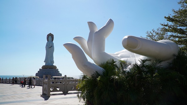 Đến Hải Nam chiêm ngưỡng tượng Quan Âm 3 mặt cao nhất thế giới-9