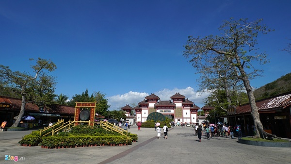 Đến Hải Nam chiêm ngưỡng tượng Quan Âm 3 mặt cao nhất thế giới-12