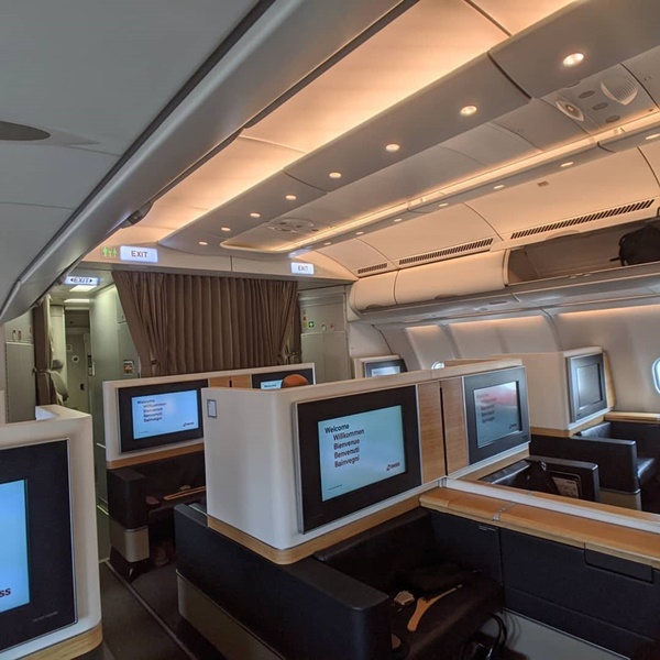 Khám phá những chuyến bay đắt đỏ chỉ dành cho giới siêu giàu-7