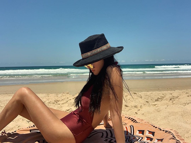 Mỹ nhân giàu có khét tiếng Đài Loan: Cả cha mẹ đều là tỷ phú, 41 tuổi vẫn quyến rũ khó tin-24