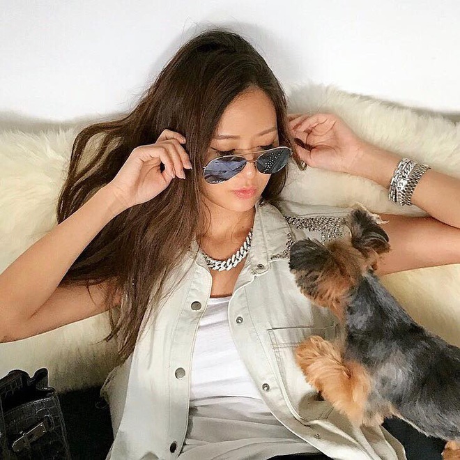 Mỹ nhân giàu có khét tiếng Đài Loan: Cả cha mẹ đều là tỷ phú, 41 tuổi vẫn quyến rũ khó tin-30