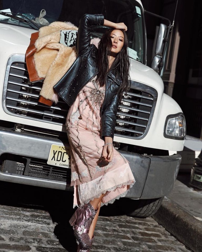 Mỹ nhân giàu có khét tiếng Đài Loan: Cả cha mẹ đều là tỷ phú, 41 tuổi vẫn quyến rũ khó tin-32