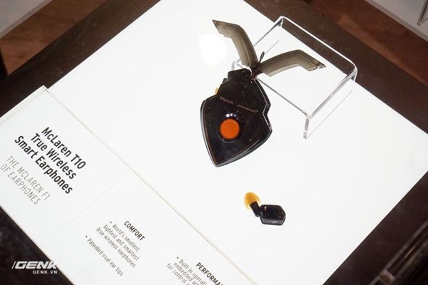 Cận cảnh chiếc tai nghe nhỏ và nhẹ nhất trên thế giới với mức giá khủng-4