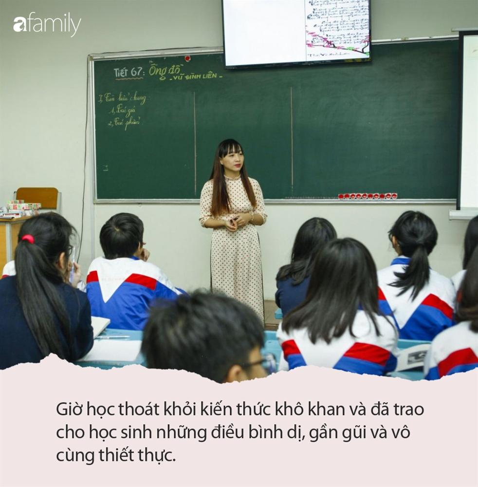 Cho cả lớp xem 1 đoạn phim bí mật, cô giáo Văn khiến học trò bật khóc nức nở, buổi họp phụ huynh sắp tới dự kiến đầy nước mắt-1