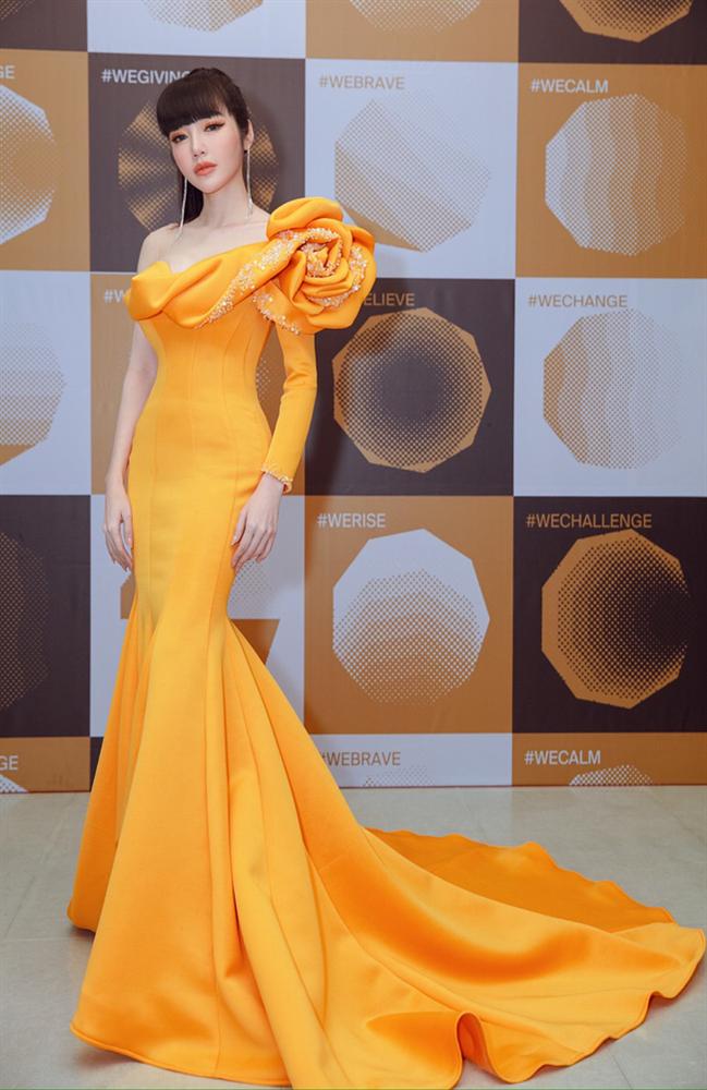 Elly Trần xuất hiện lộng lẫy như đóa hoa, trấn an fan về việc hốc hác, sụt cân vì nghi án chia tay chồng Tây-2