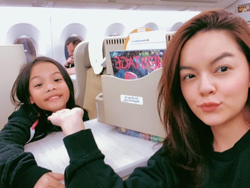 Jennifer Phạm từng khiến chị em tranh cãi khi cho con riêng về Mỹ sống với bà ngoại, nhưng cách dạy con vẫn không chê vào đâu được-4