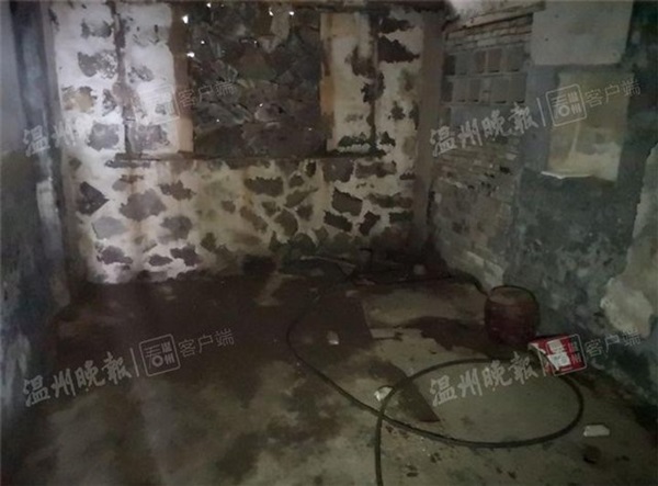 Thiếu nữ xinh xắn bị gia đình nhốt trong phòng hơn 10 năm, biết lý do ai cũng đau lòng-4