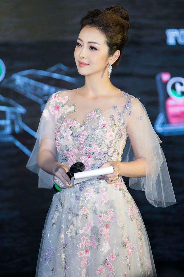 Jennifer Phạm từng khiến chị em tranh cãi khi cho con riêng về Mỹ sống với bà ngoại, nhưng cách dạy con vẫn không chê vào đâu được-1