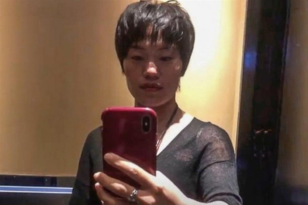 Chia sẻ cách phạt con lên mạng xã hội, bà mẹ nổi tiếng ngỡ được nhiều người khen, ai ngờ hứng cả rổ gạch đá”-1