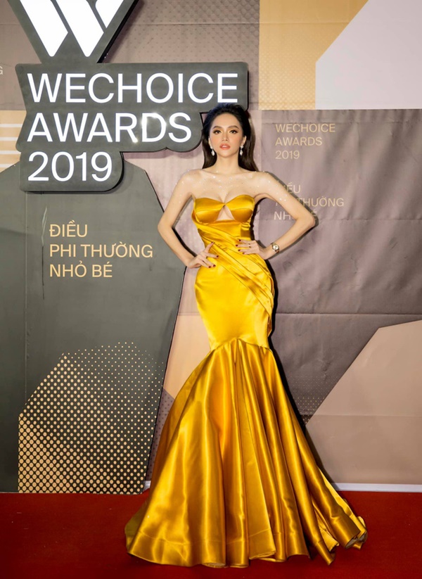 Đại hội vòng eo 5x:&nbsp;Ngọc Trinh, Chi Pu, Elly Trần ai xuất sắc nhất?-5