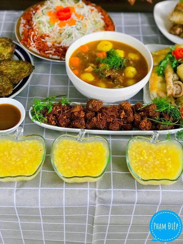 9x khoe mâm cơm cúng ông Táo, món vừa lạ vừa ngon, ai nhìn cũng khen-8