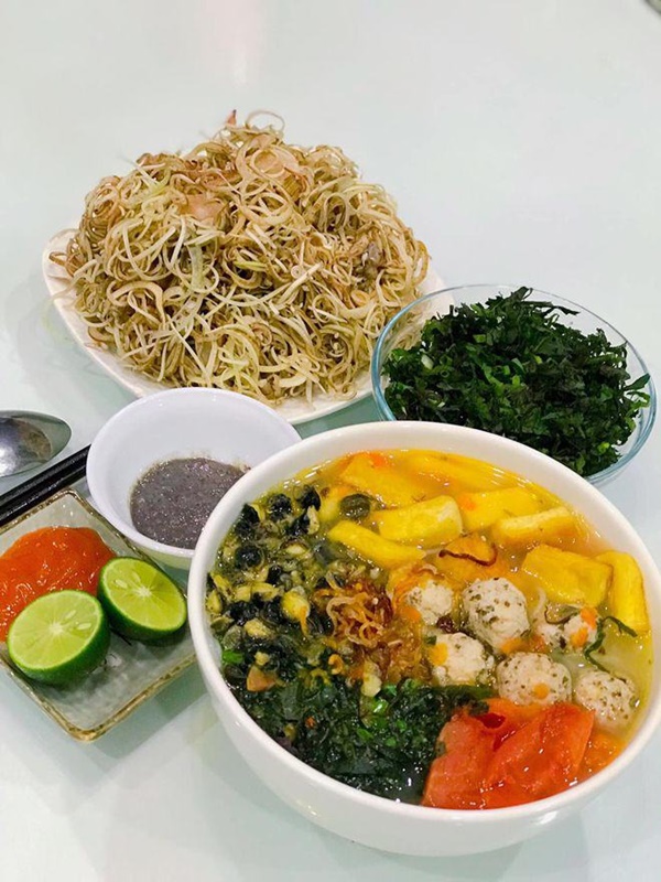 9x khoe mâm cơm cúng ông Táo, món vừa lạ vừa ngon, ai nhìn cũng khen-10