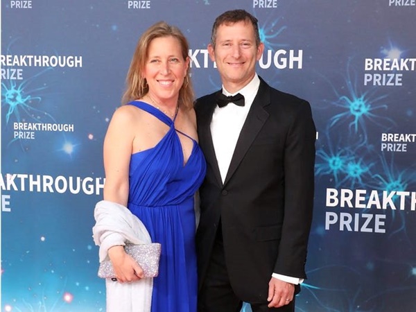 Phu nhân của các CEO công nghệ: Không làm siêu mẫu cũng sở hữu học vấn uyên thâm-3