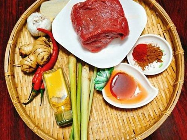 Mua ngoài&nbsp;không đảm bảo, mẹ vào bếp làm bò khô hấp dẫn đón Tết ai cũng mê-1