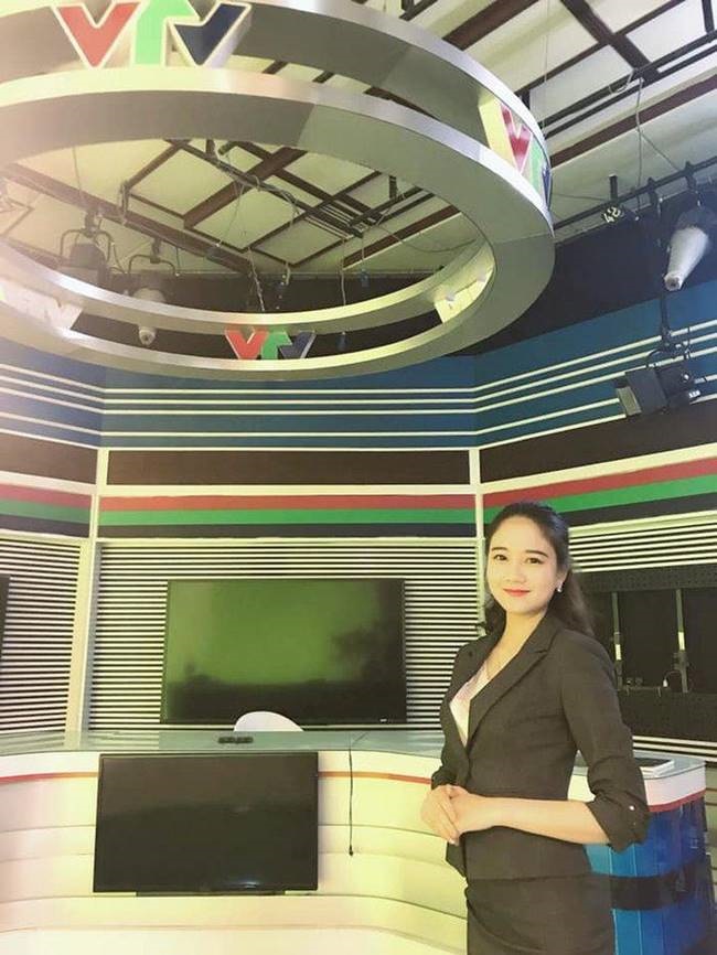 3 hoa khôi thành BTV trẻ nhất nhì VTV: Người mặc gợi cảm, người bị nhắc vì đơn sơ-8