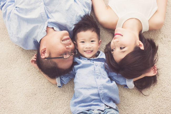 Vợ bắt quả tang chồng mây mưa với người khác trong nhà mình, thân phận kẻ thứ 3 đã giải đáp lý do chăn màn được giặt liên tục-1