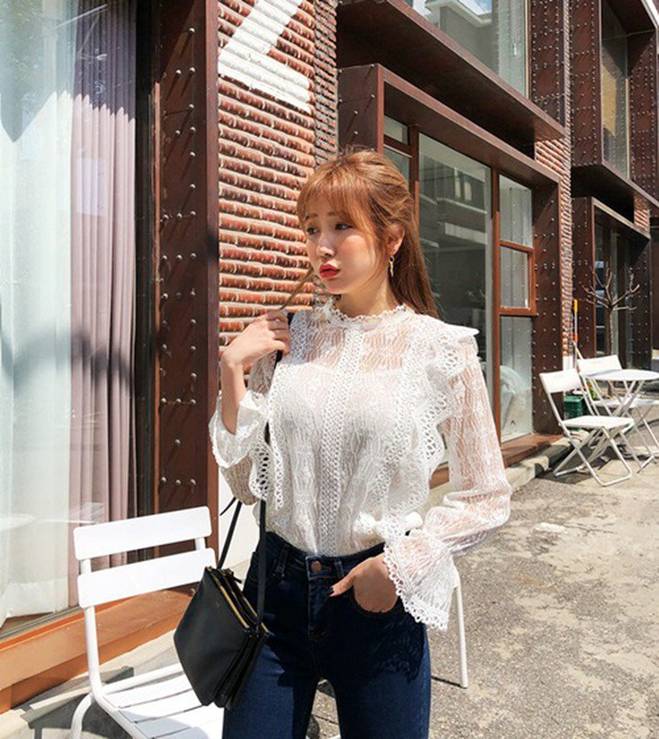 Diện cùng mẫu váy, Hari Won và Angela Phương Trinh chia nhau giải mặc xấu vì lộ mút ngực-11