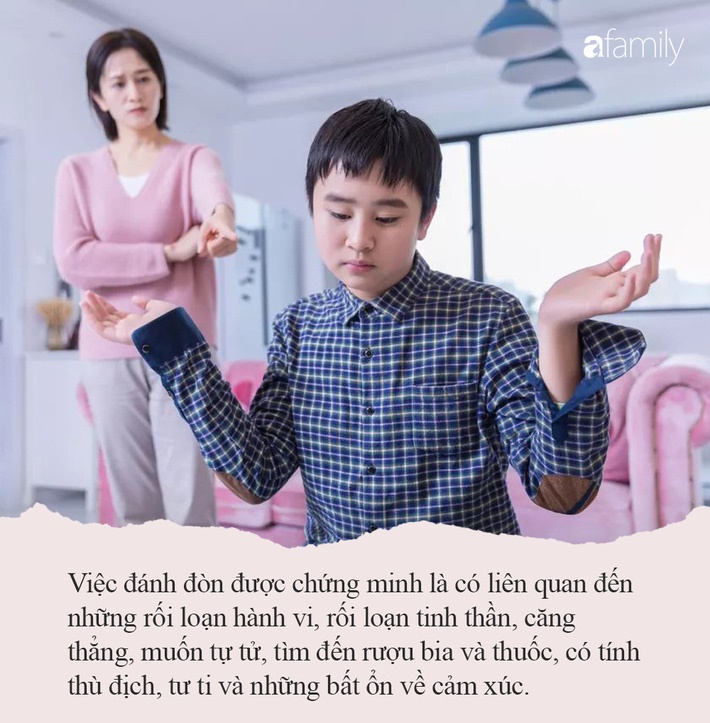 Bị bố lấy chổi đánh tới tấp ở siêu thị, phản ứng khó tin của bé gái và em trai khiến tất cả những người đứng chứng kiến đều nổi da gà-3