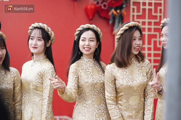 Ái nữ cựu chủ tịch CLB Sài Gòn - Quỳnh Anh xuất hiện xinh xắn trong đám hỏi thu hút sự chú ý khắp phố Xã Đàn-9