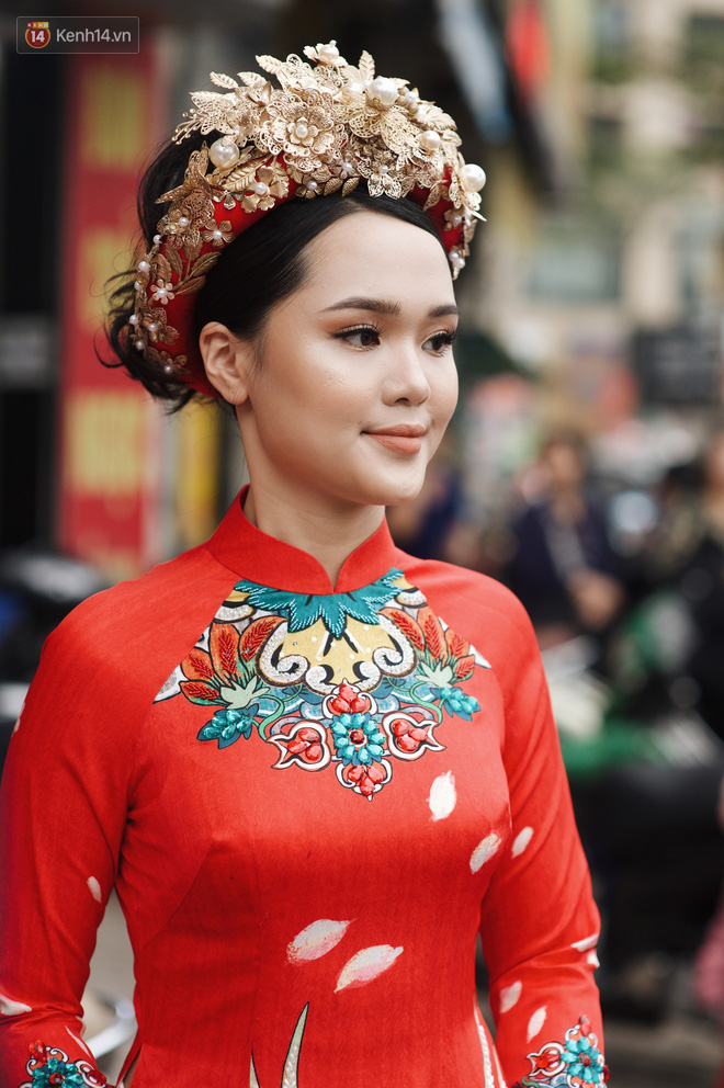 Ái nữ cựu chủ tịch CLB Sài Gòn - Quỳnh Anh xuất hiện xinh xắn trong đám hỏi thu hút sự chú ý khắp phố Xã Đàn-4