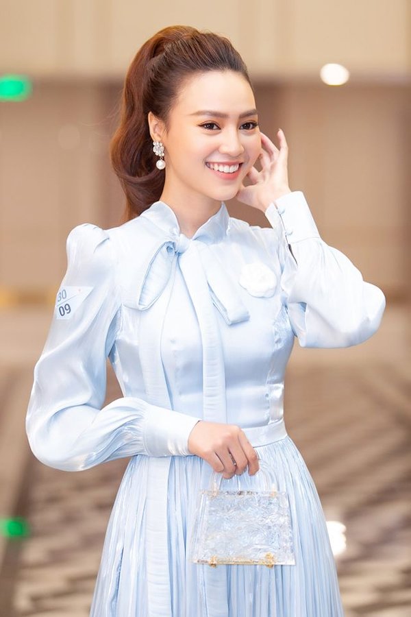 Ninh Dương Lan Ngọc trang điểm sương sương vẫn đẹp bất chấp-11