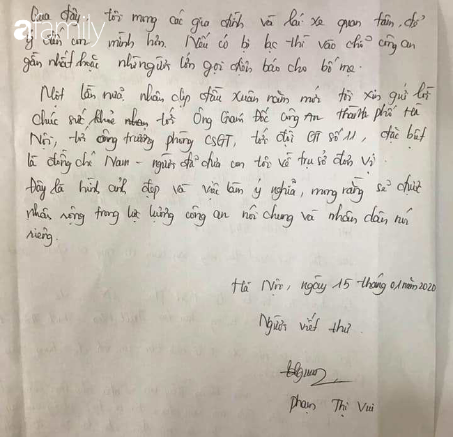 Hà Nội: Một học sinh tiểu học đi lạc do quên lên xe đưa đón học sinh-4