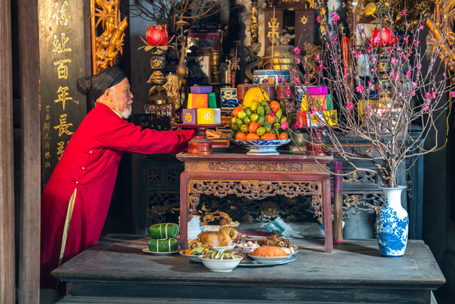 Cách lau dọn bàn thờ đúng trong ngày ông Công ông Táo-1