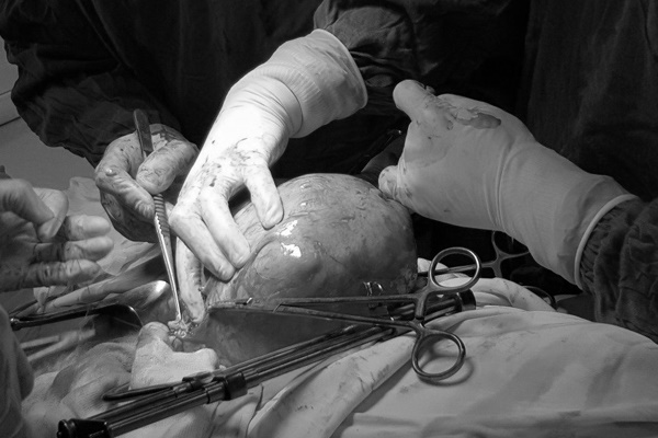 Tin uống thực phẩm chức năng, người phụ nữ Hà Nội suýt mất mạng-1