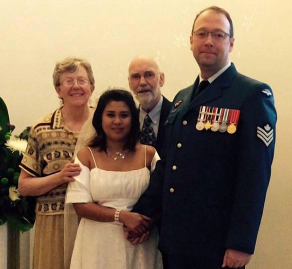 Chồng đăng ảnh selfie cùng vợ bầu lên Facebook khoe hạnh phúc viên mãn, không ai ngờ rằng Tử Thần ẩn nấp gây ra bi kịch đẫm máu ngay sau đó-3