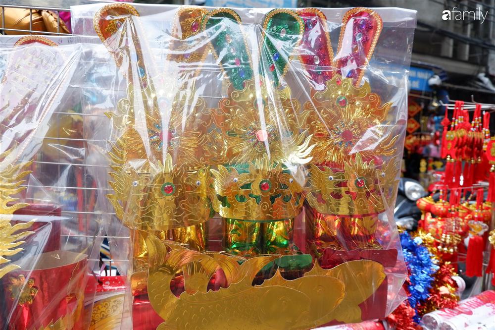 Hà Nội: Phố vàng mã nhộn nhịp người mua ngày ông Công ông Táo-5