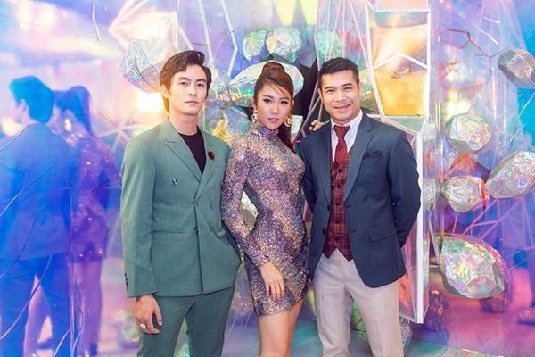 Thuý Ngân Gạo nếp gạo tẻ diện váy xuyên thấu khoe vóc dáng nóng bỏng-9