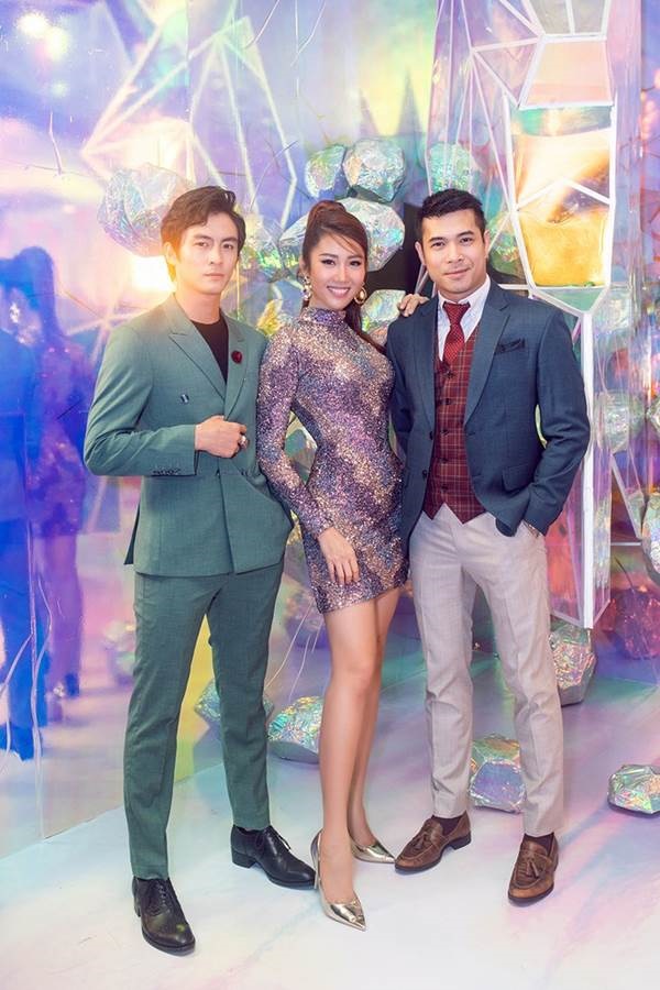 Thuý Ngân Gạo nếp gạo tẻ diện váy xuyên thấu khoe vóc dáng nóng bỏng-10