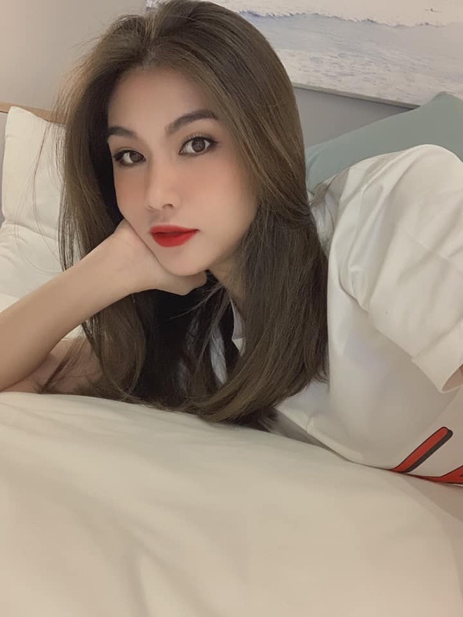 Cựu siêu mẫu âm thầm đính hôn với đại gia, sống kín tiếng nhất nhì showbiz Việt giờ ra sao?-6