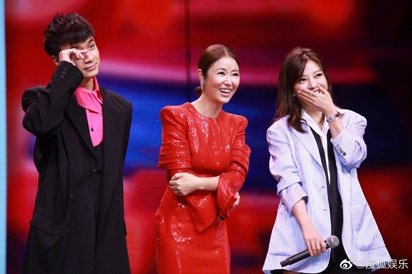 Triệu Vy gây thương nhớ vì nhan sắc khiến người ta kinh ngạc ở tuổi 43-13