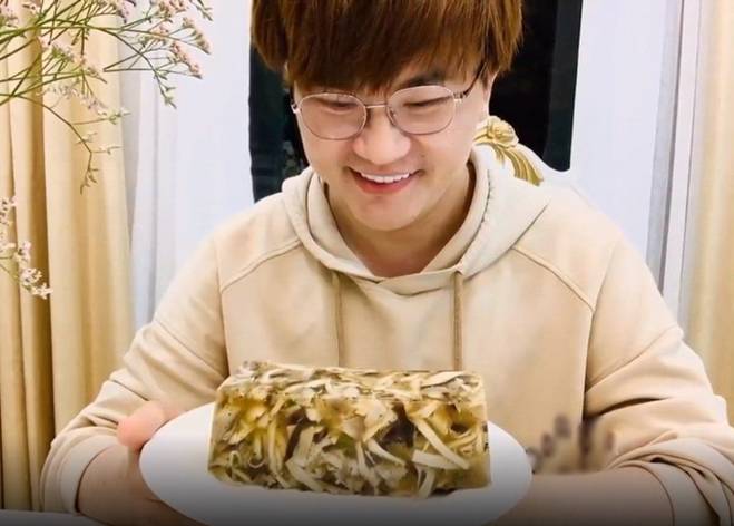 MC được yêu thích nhất năm làm giò thủ chay đón Tết, cách làm dễ ợt cho chị em-4