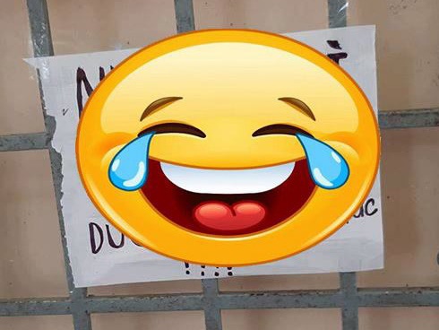 Tết đến nơi mà vẫn phải đi dạy học, giáo viên bày tỏ sự háo hức qua mã đề thi khiến học trò cười chảy nước mắt-3