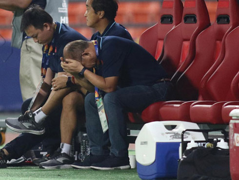 Bùi Tiến Dũng phạm lỗi nghiêm trọng, gỡ hoà cho đối thủ trong Việt Nam - CHDCND Triều Tiên, dân mạng nói gì?-6